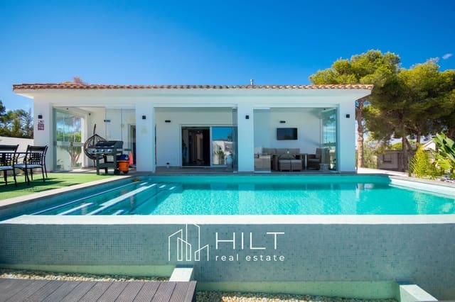 4 bedroom Villa for sale in Torrevieja with pool garage - € 949,999 (Ref: 10008323)