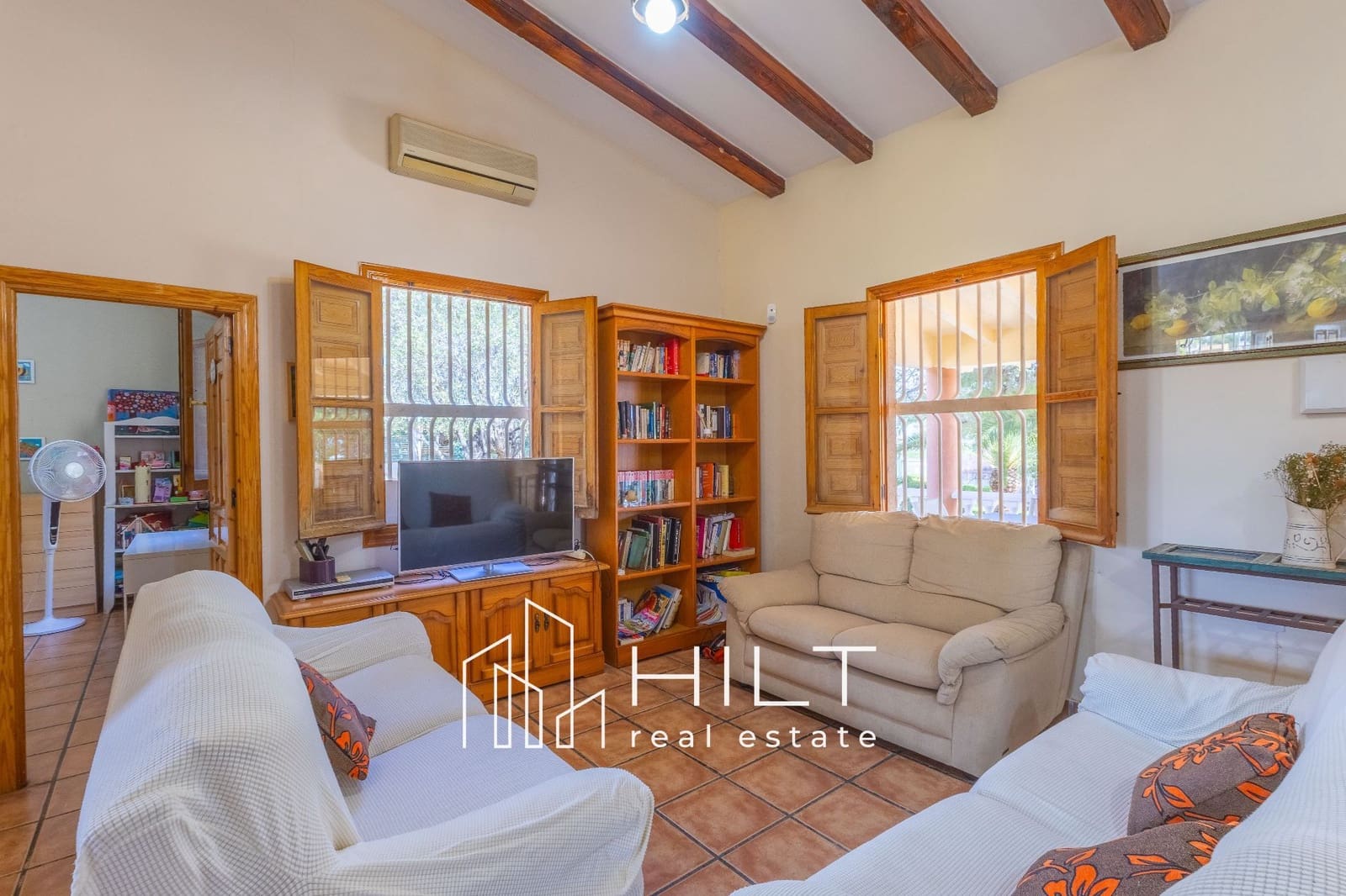 4 bedroom Villa for sale in Fortuna with pool garage - € 334,999 (Ref: 10176379)