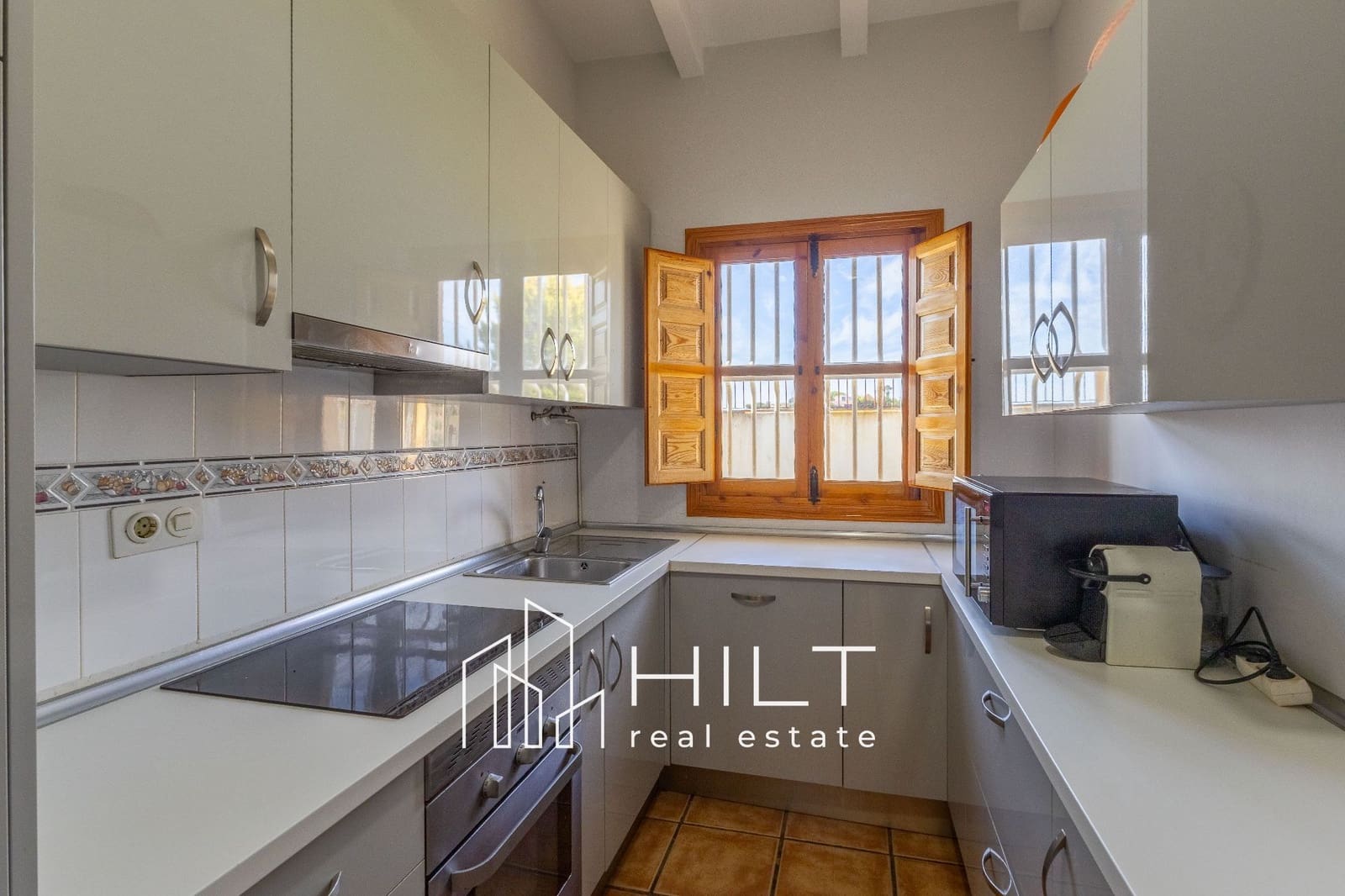 4 bedroom Villa for sale in Fortuna with pool garage - € 334,999 (Ref: 10176379)