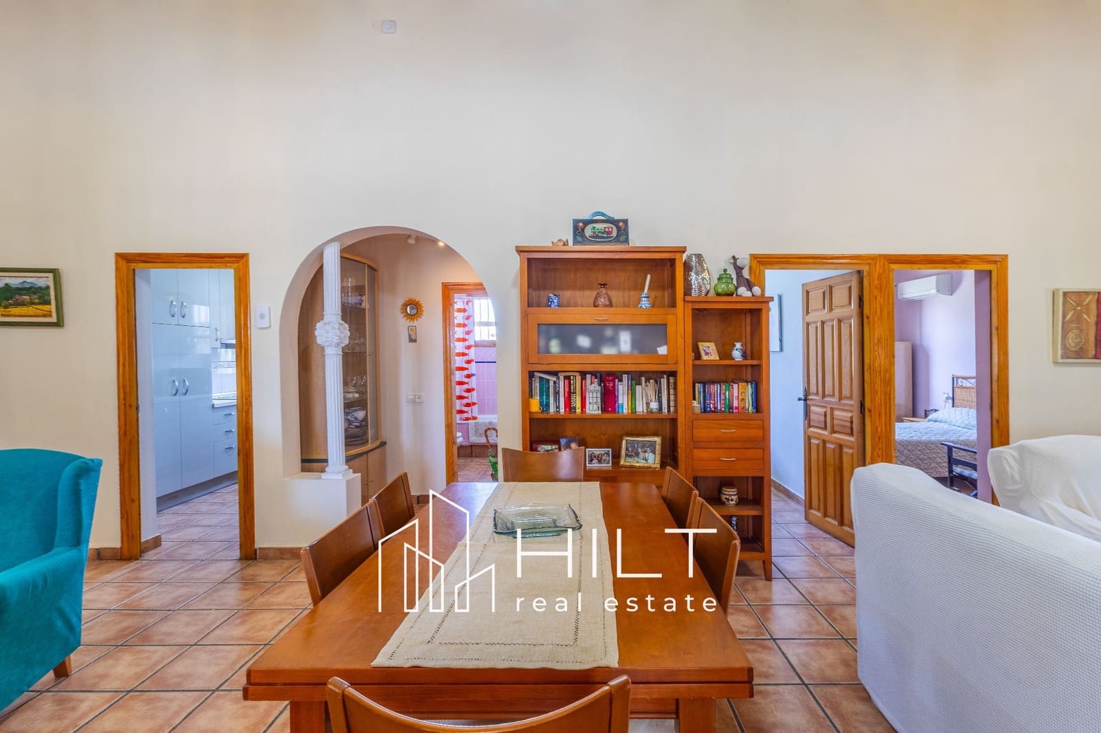 4 bedroom Villa for sale in Fortuna with pool garage - € 334,999 (Ref: 10176379)