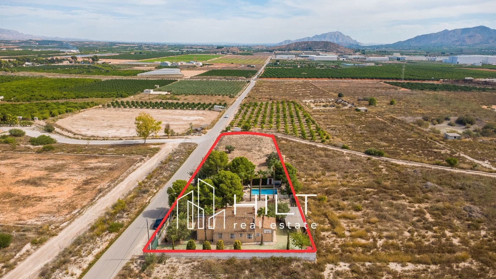4 bedroom Villa for sale in Fortuna with pool garage - € 334,999 (Ref: 10176379)