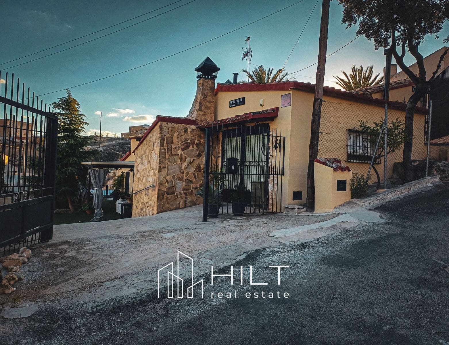 5 sovrum Villa till salu i Fortuna med pool - 198 999 € (Ref: 8757307)