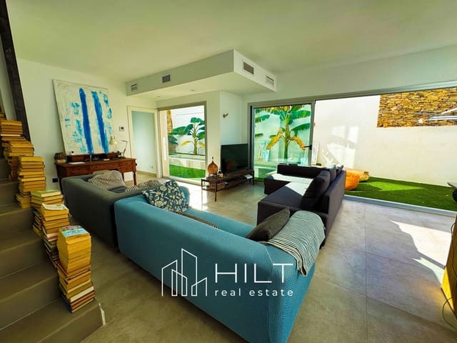 3 makuuhuone Huvila myytävänä paikassa Molina de Segura mukana uima-altaan 
autotalli - 330 000 € (Ref: 8763506)