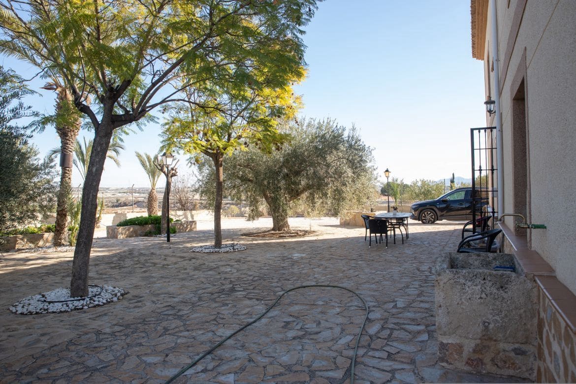 5 soveværelse Villa til salg i Fortuna med swimmingpool garage - € 494.999 (Ref: 8824601)