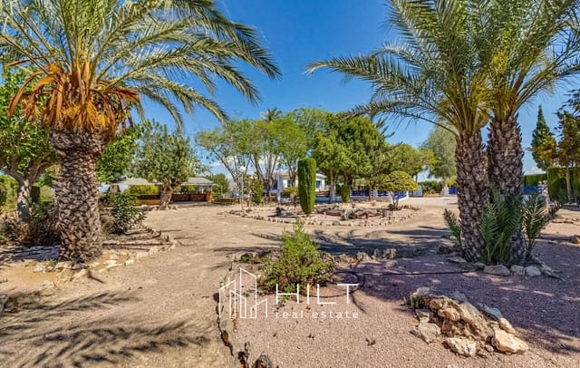 4 soverom Villa til salgs i Bigastro med garasje - € 474 999 (Ref: 8838273)