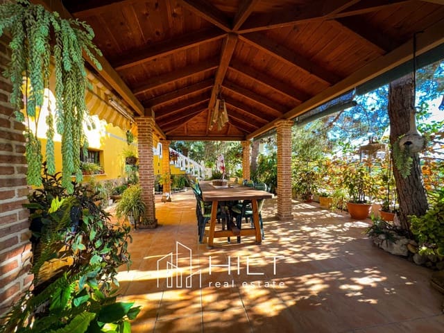 4 soveværelse Villa til salg i Orihuela med garage - € 358.999 (Ref: 8864509)