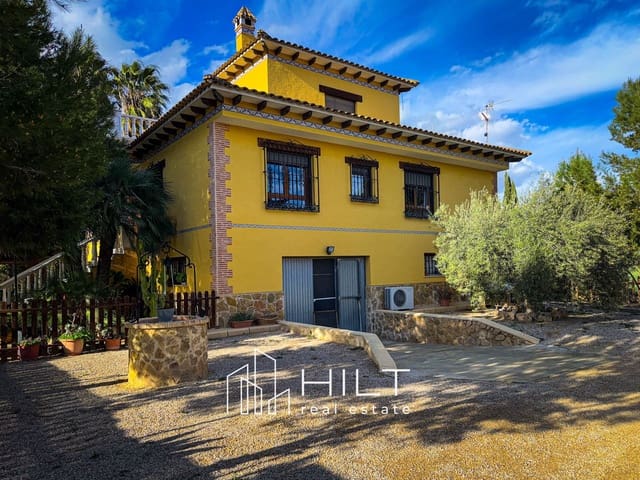 4 soveværelse Villa til salg i Orihuela med garage - € 358.999 (Ref: 8864509)