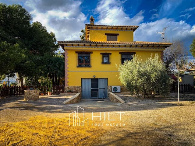 4 soveværelse Villa til salg i Orihuela med garage - € 358.999 (Ref: 8864509)