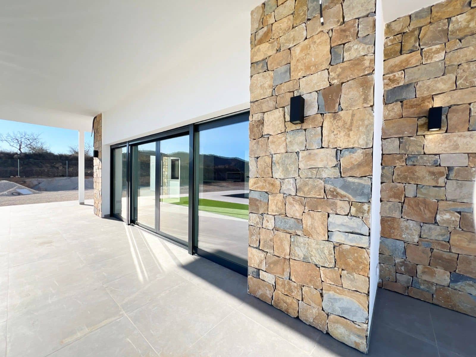 3 bedroom Villa for sale in La Romana with pool - € 470,000 (Ref: 8894420)