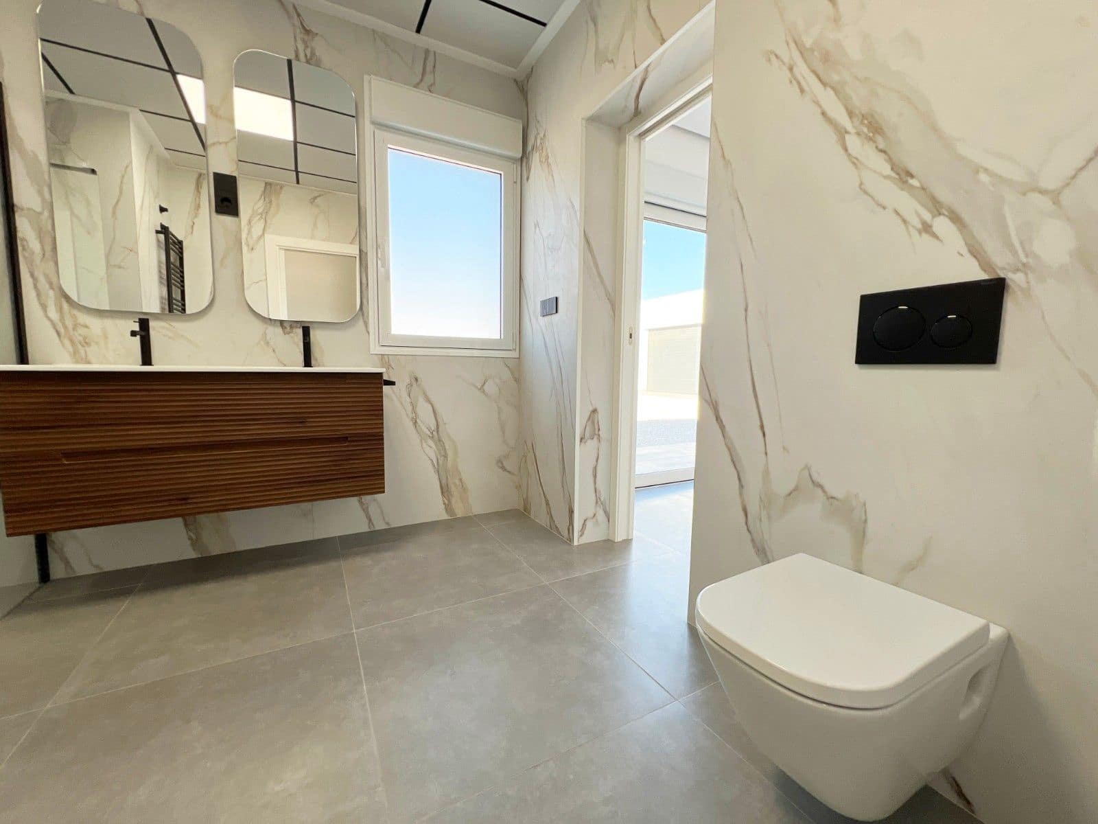 3 bedroom Villa for sale in La Romana with pool - € 470,000 (Ref: 8894420)