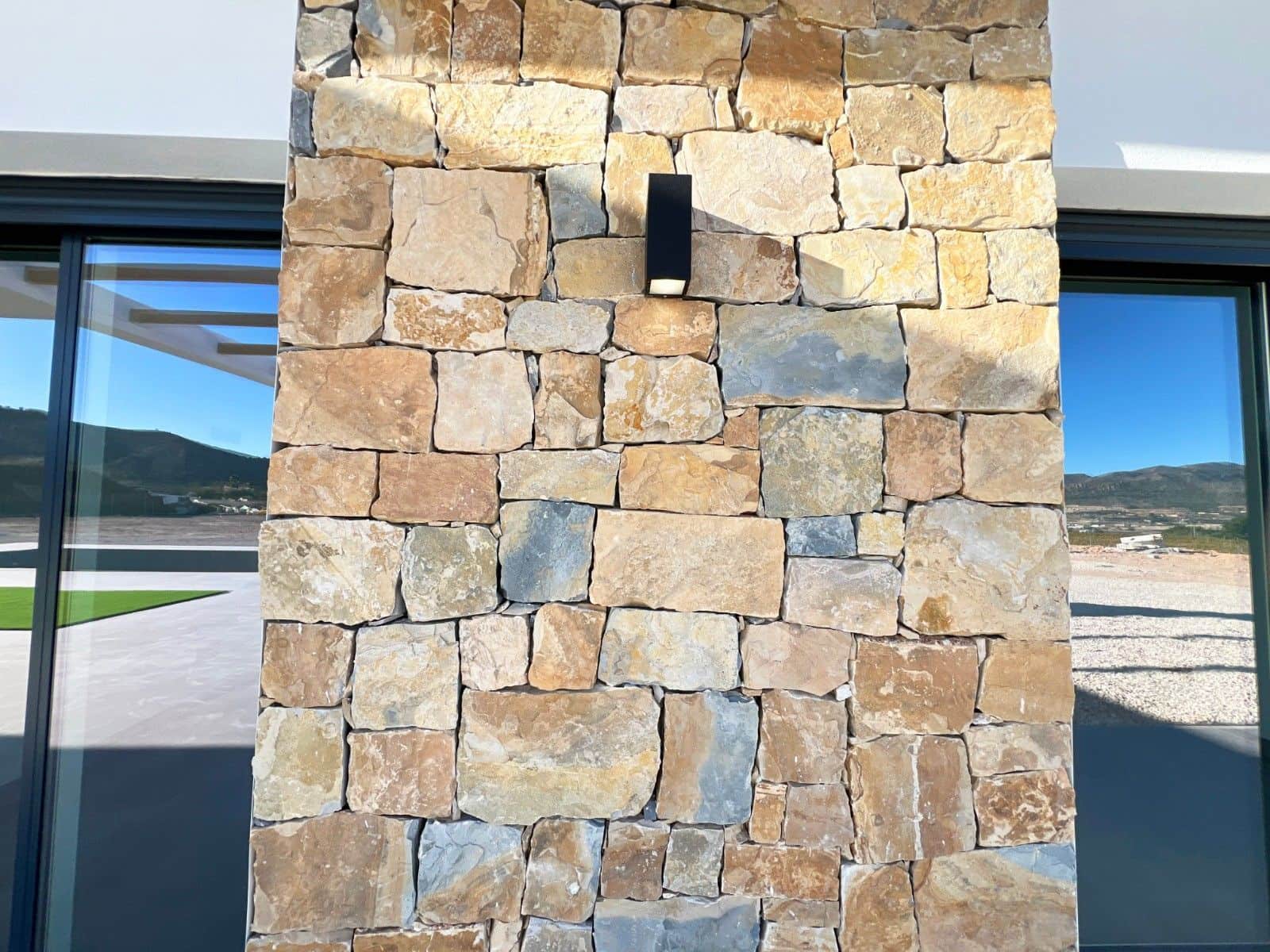 3 bedroom Villa for sale in La Romana with pool - € 470,000 (Ref: 8894420)