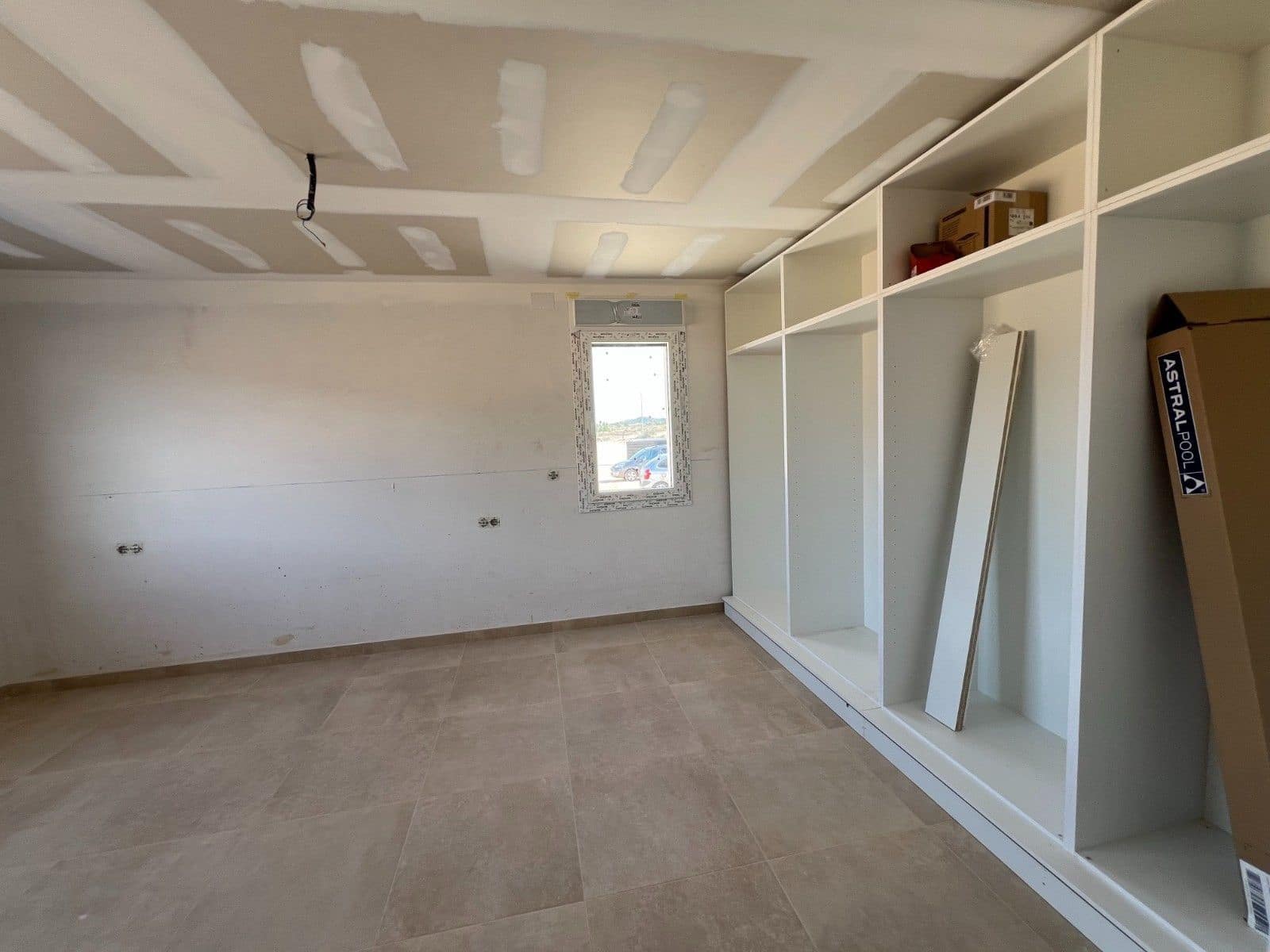 3 bedroom Villa for sale in Pinoso with pool - € 350,000 (Ref: 8894426)