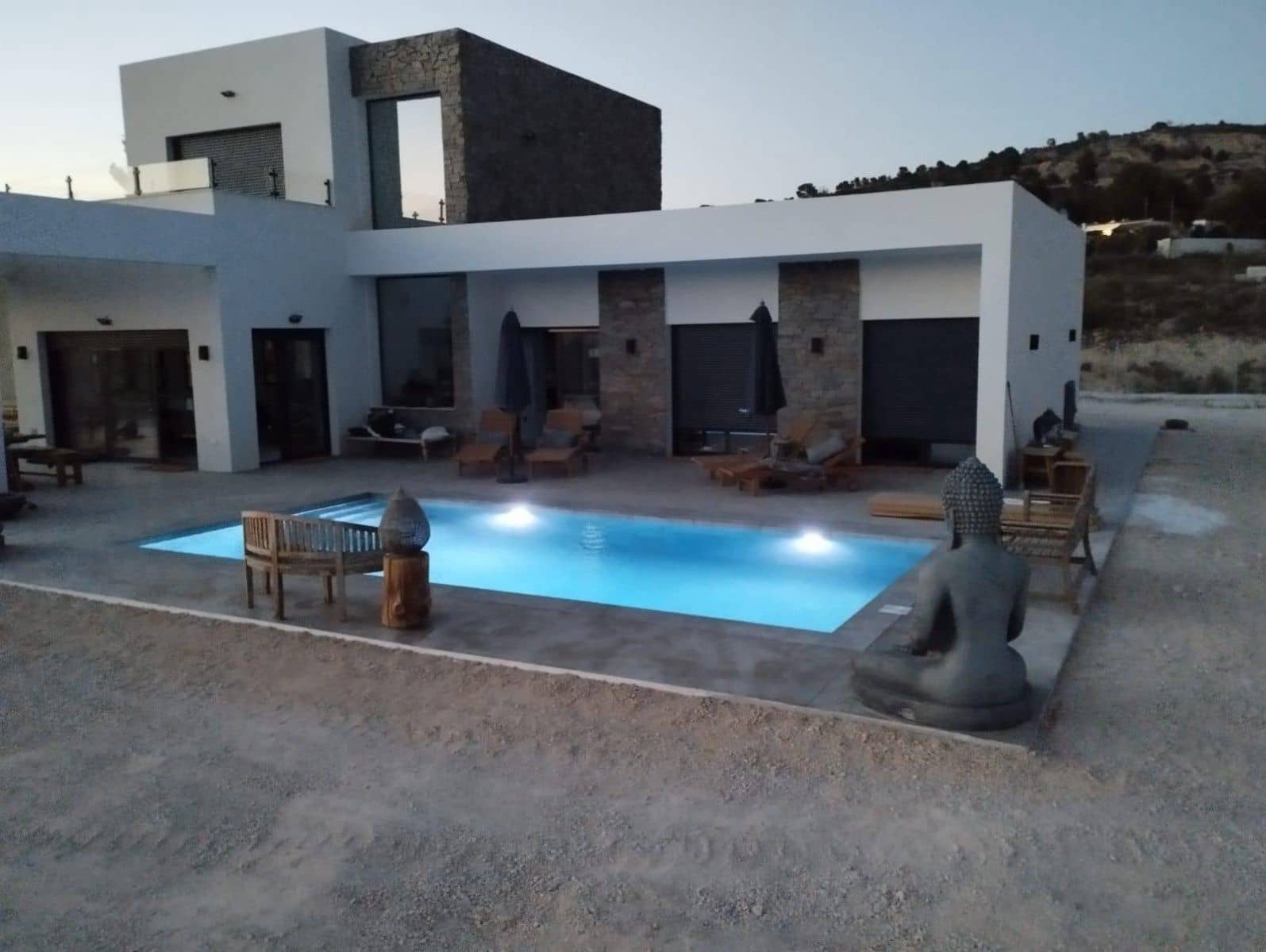 4 bedroom Villa for sale in Aspe with pool - € 465,000 (Ref: 8894427)