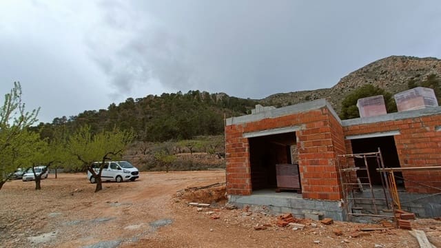 4 Zimmer Villa zu verkaufen in La Romana mit Pool - 450.000 € (Ref: 8894428)