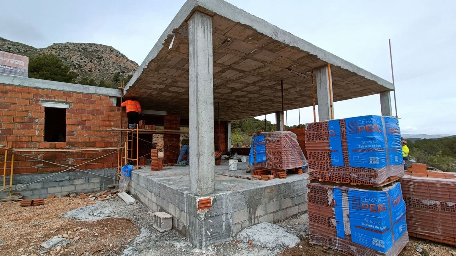 4 Zimmer Villa zu verkaufen in La Romana mit Pool - 450.000 € (Ref: 8894428)