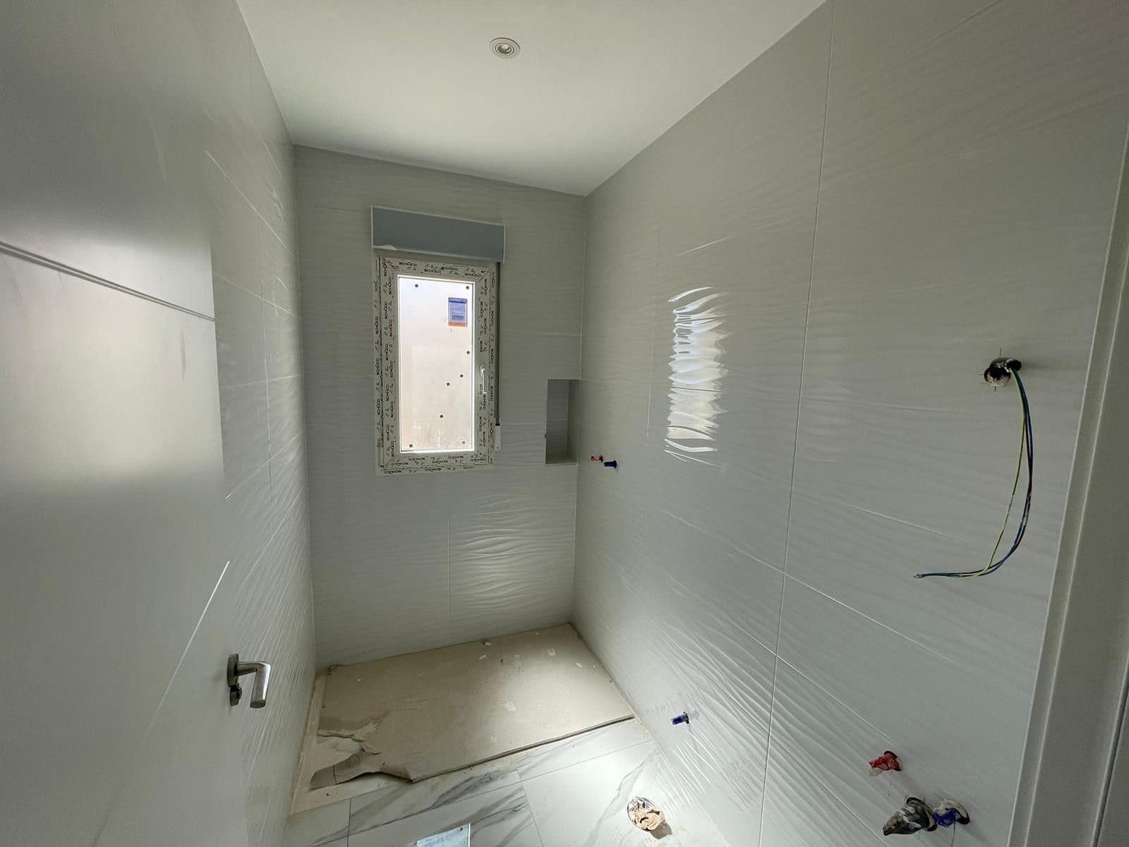 6 Zimmer Villa zu verkaufen in Pinoso mit Pool Garage - 611.000 € (Ref: 8894433)