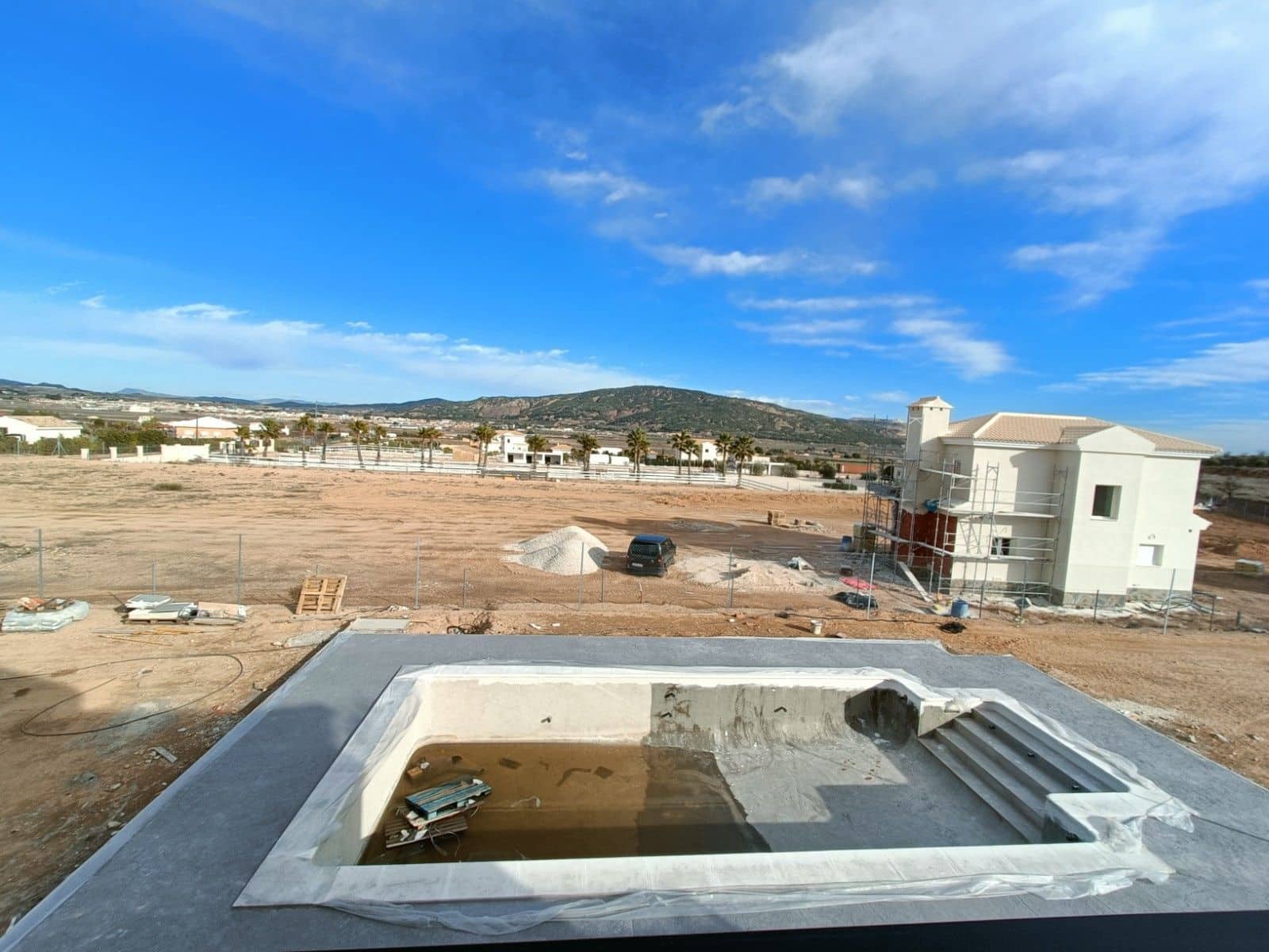 3 bedroom Villa for sale in Pinoso with pool garage - € 375,000 (Ref: 8894438)