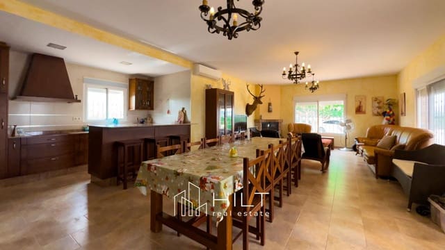 2 soveværelse Villa til salg i Orihuela med swimmingpool garage - € 319.999 (Ref: 9160801)