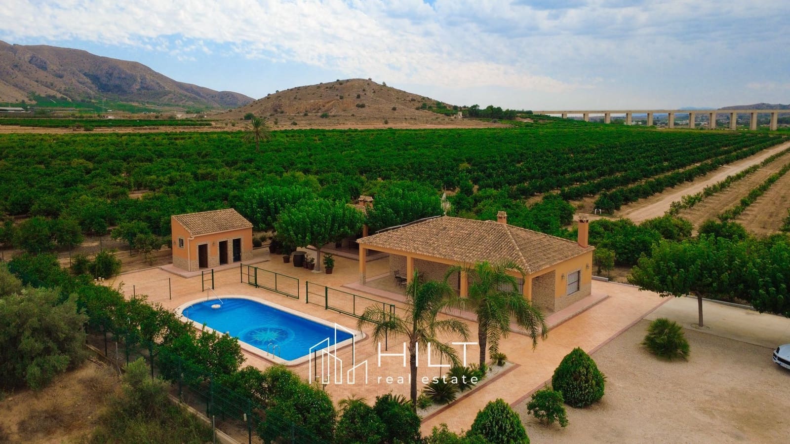 2 soveværelse Villa til salg i Orihuela med swimmingpool garage - € 319.999 (Ref: 9160801)