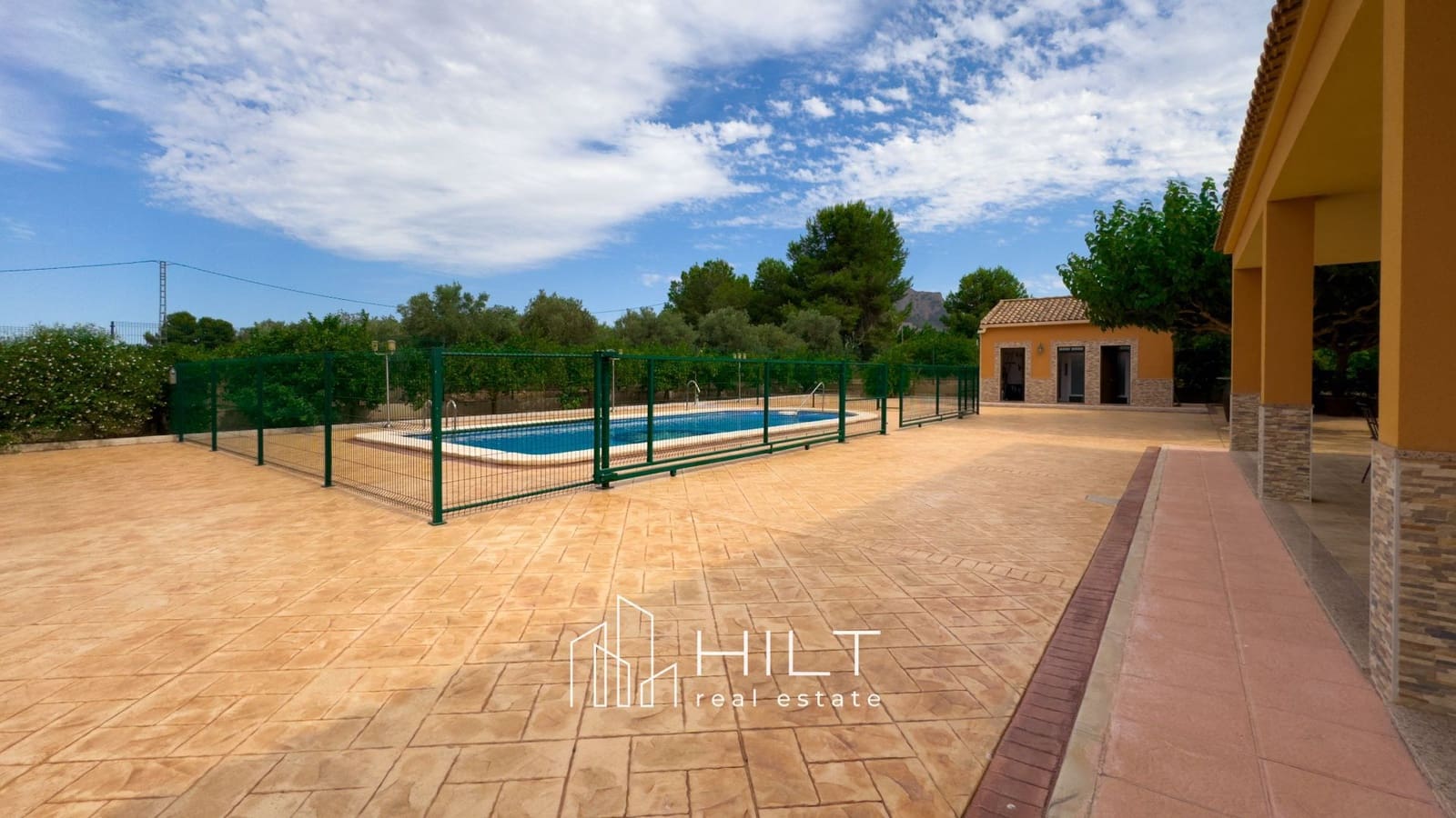 2 soveværelse Villa til salg i Orihuela med swimmingpool garage - € 319.999 (Ref: 9160801)