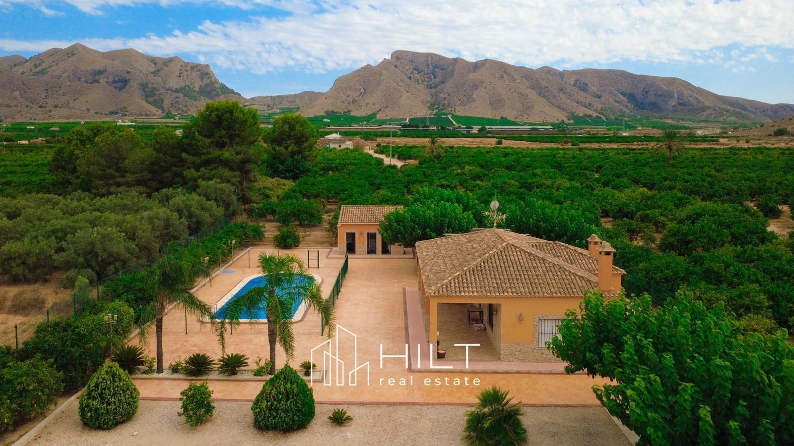 2 soveværelse Villa til salg i Orihuela med swimmingpool garage - € 319.999 (Ref: 9160801)