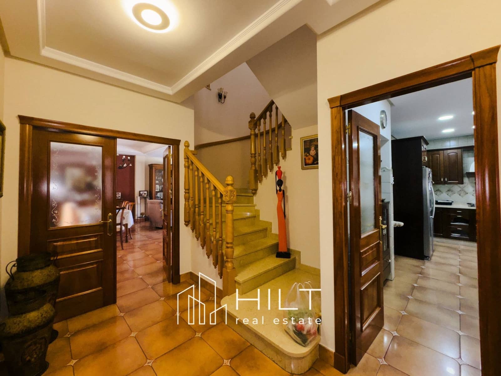 6 bedroom Villa for sale in Bigastro with garage - € 499,999 (Ref: 9165522)