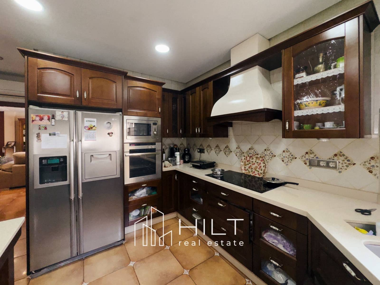 6 bedroom Villa for sale in Bigastro with garage - € 499,999 (Ref: 9165522)