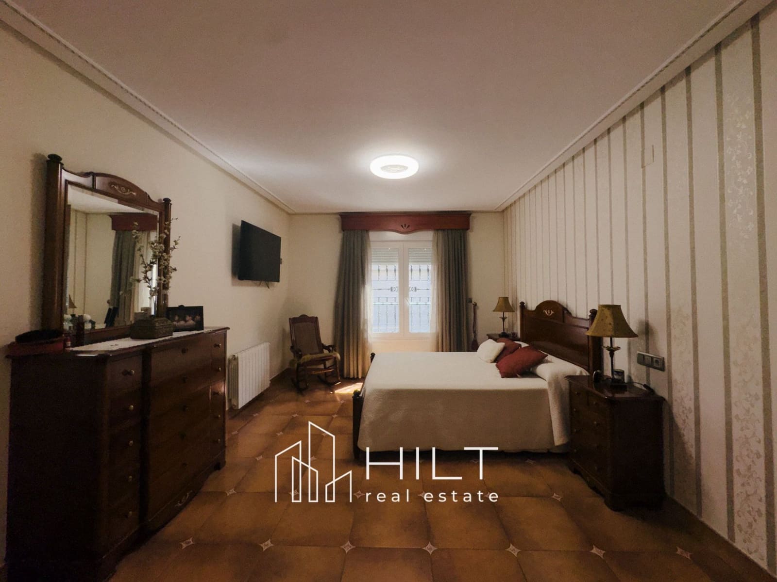 6 bedroom Villa for sale in Bigastro with garage - € 499,999 (Ref: 9165522)