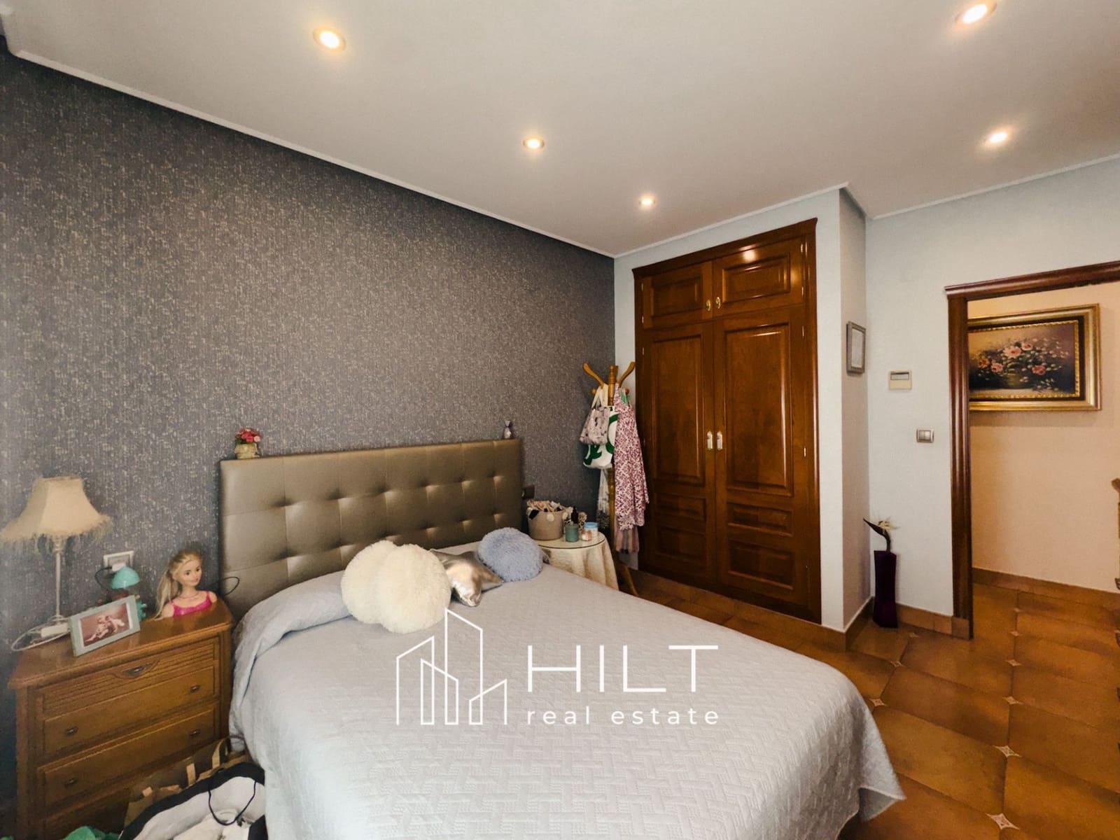 6 bedroom Villa for sale in Bigastro with garage - € 499,999 (Ref: 9165522)