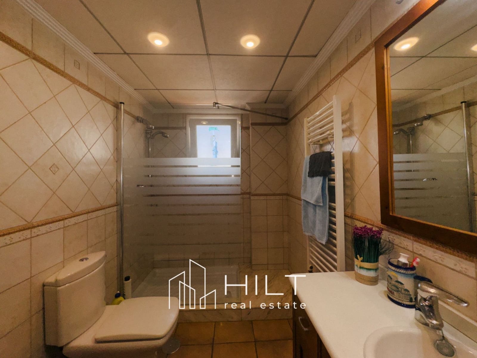 6 bedroom Villa for sale in Bigastro with garage - € 499,999 (Ref: 9165522)