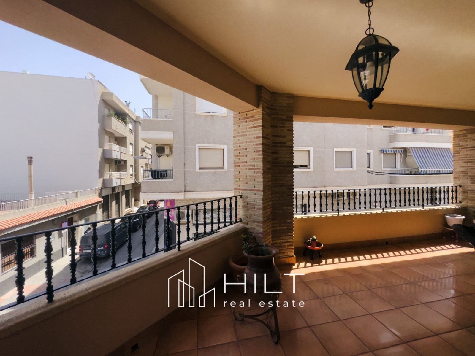 6 bedroom Villa for sale in Bigastro with garage - € 499,999 (Ref: 9165522)