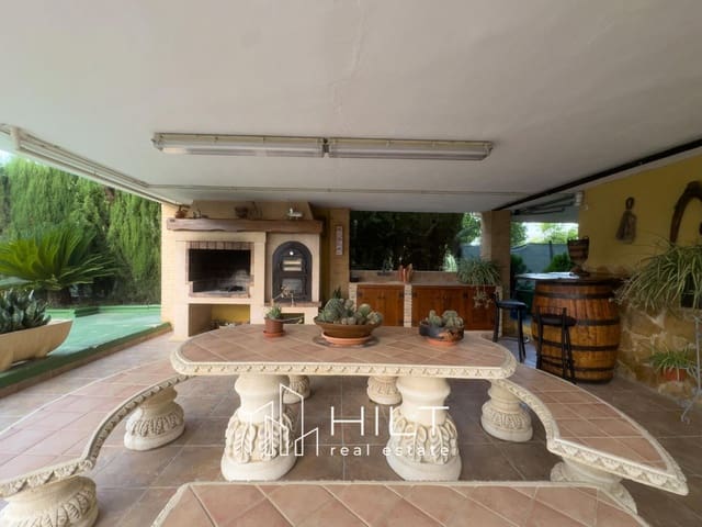 4 sovrum Villa till salu i Orihuela med garage - 299 999 € (Ref: 9193548)