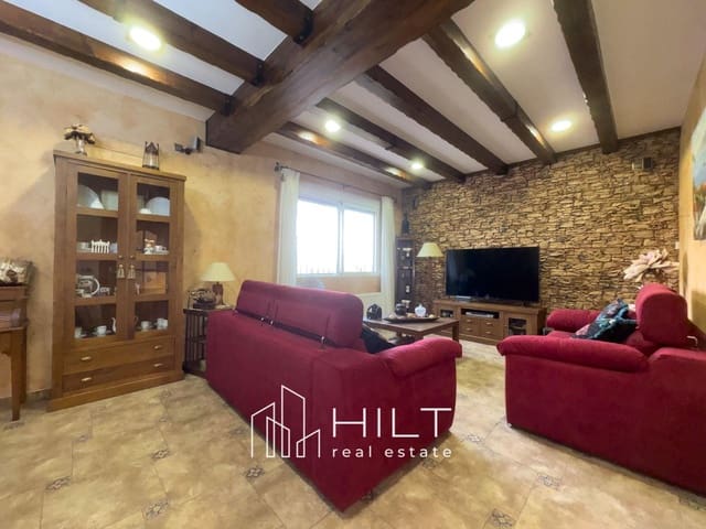 4 sovrum Villa till salu i Orihuela med garage - 299 999 € (Ref: 9193548)