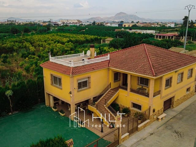 4 sovrum Villa till salu i Orihuela med garage - 299 999 € (Ref: 9193548)