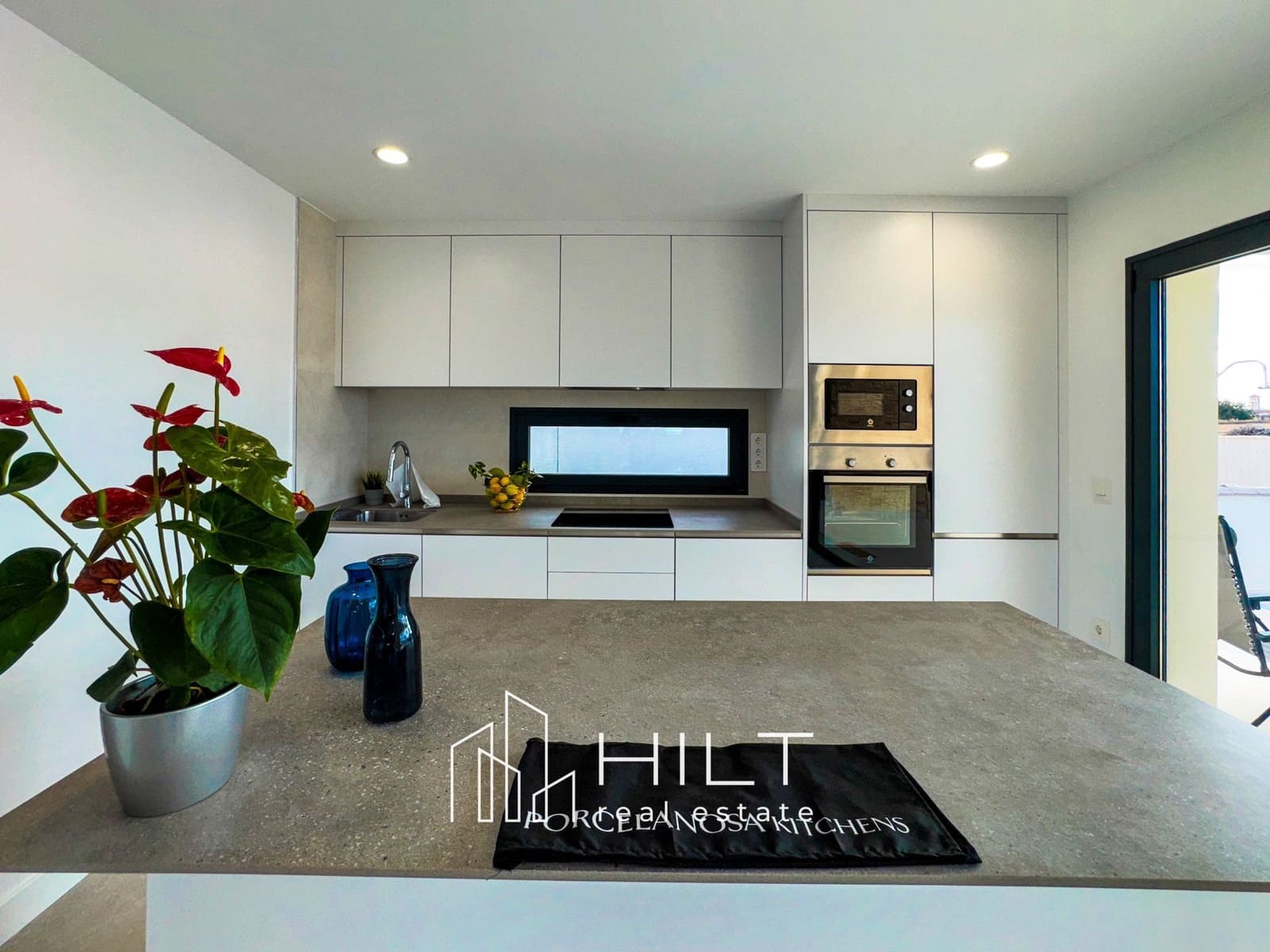 3 soveværelse Villa til salg i La Pinilla med swimmingpool garage - € 244.599 (Ref: 9200294)