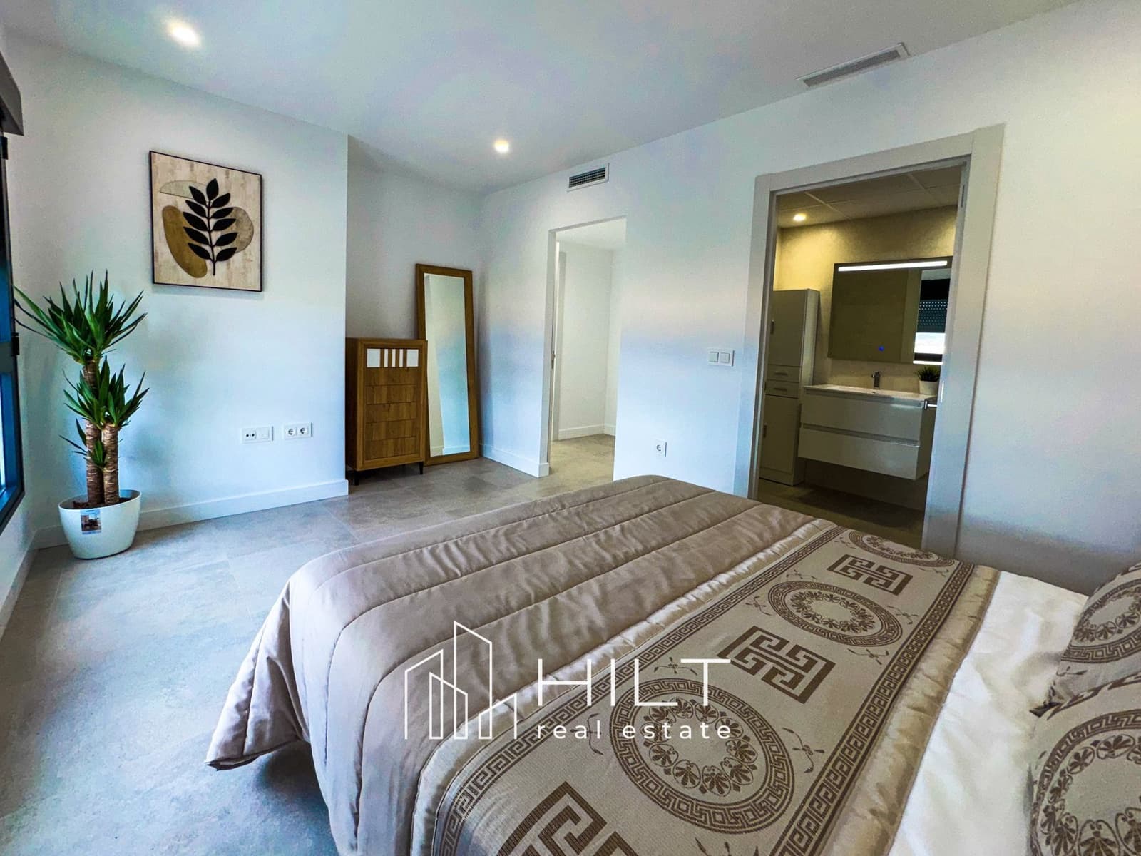 3 soveværelse Villa til salg i La Pinilla med swimmingpool garage - € 244.599 (Ref: 9200294)