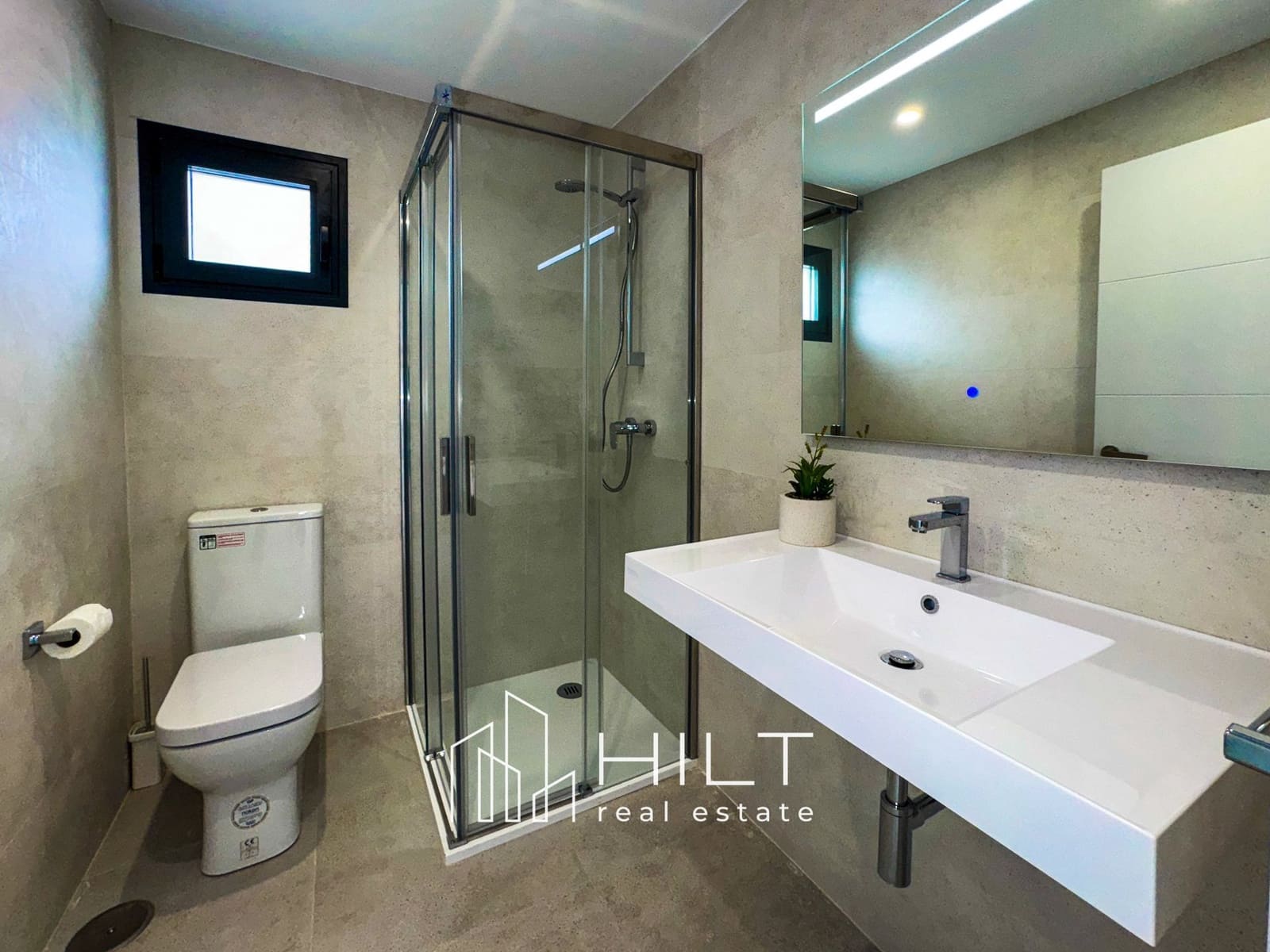 3 soveværelse Villa til salg i La Pinilla med swimmingpool garage - € 244.599 (Ref: 9200294)