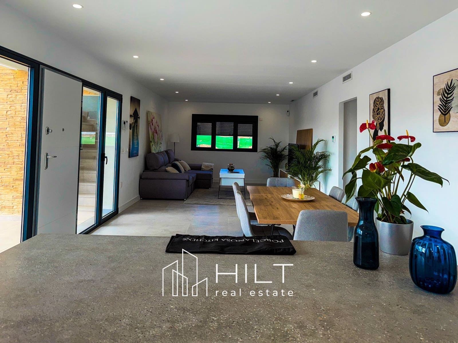 3 soveværelse Villa til salg i La Pinilla med swimmingpool garage - € 244.599 (Ref: 9200294)