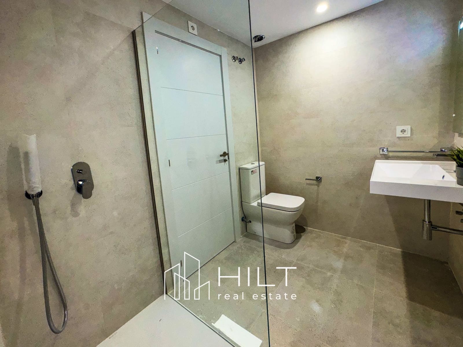 3 soveværelse Villa til salg i La Pinilla med swimmingpool garage - € 244.599 (Ref: 9200294)