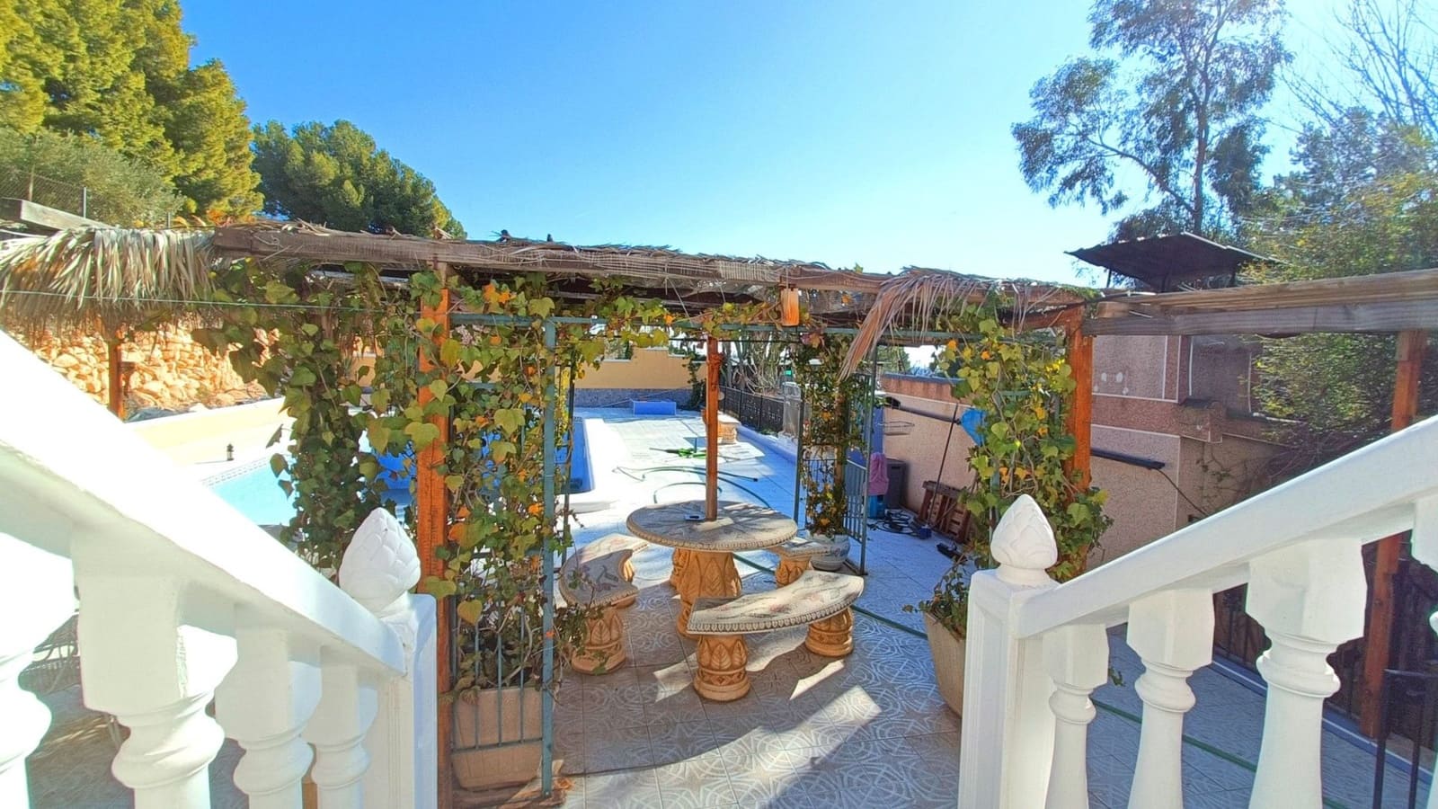 4 bedroom Villa for sale in La Romana with pool - € 320,000 (Ref: 9269199)