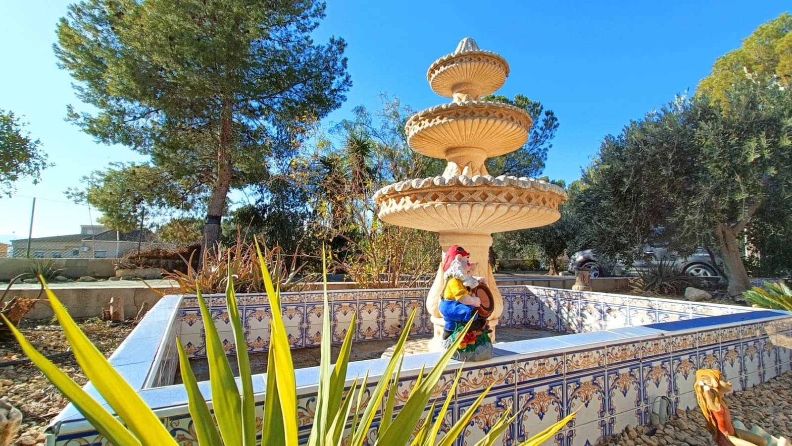 4 bedroom Villa for sale in La Romana with pool - € 320,000 (Ref: 9269199)