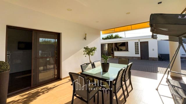 4 sovrum Villa till salu i Orihuela med pool garage - 429 999 € (Ref: 9321526)