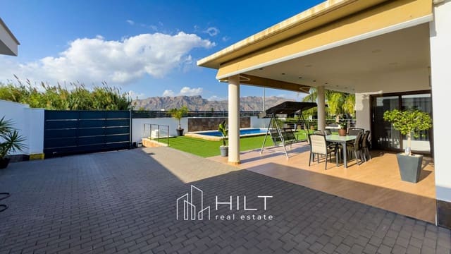 4 sovrum Villa till salu i Orihuela med pool garage - 429 999 € (Ref: 9321526)