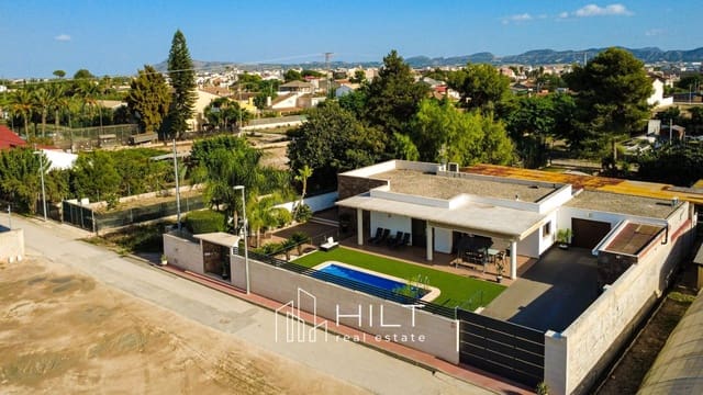 4 sovrum Villa till salu i Orihuela med pool garage - 429 999 € (Ref: 9321526)