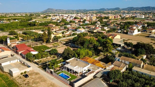 4 sovrum Villa till salu i Orihuela med pool garage - 429 999 € (Ref: 9321526)