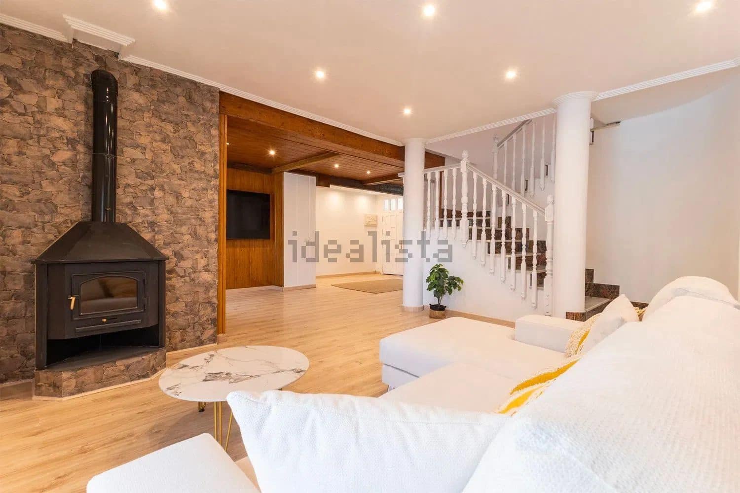 5 bedroom Villa for sale in Orihuela with pool garage - € 369,999 (Ref: 9346890)