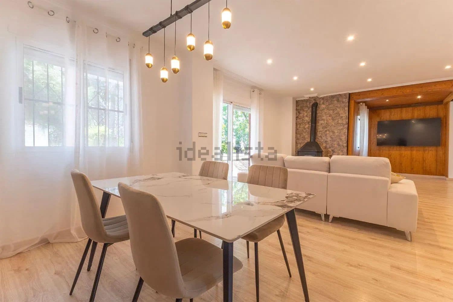 5 bedroom Villa for sale in Orihuela with pool garage - € 369,999 (Ref: 9346890)