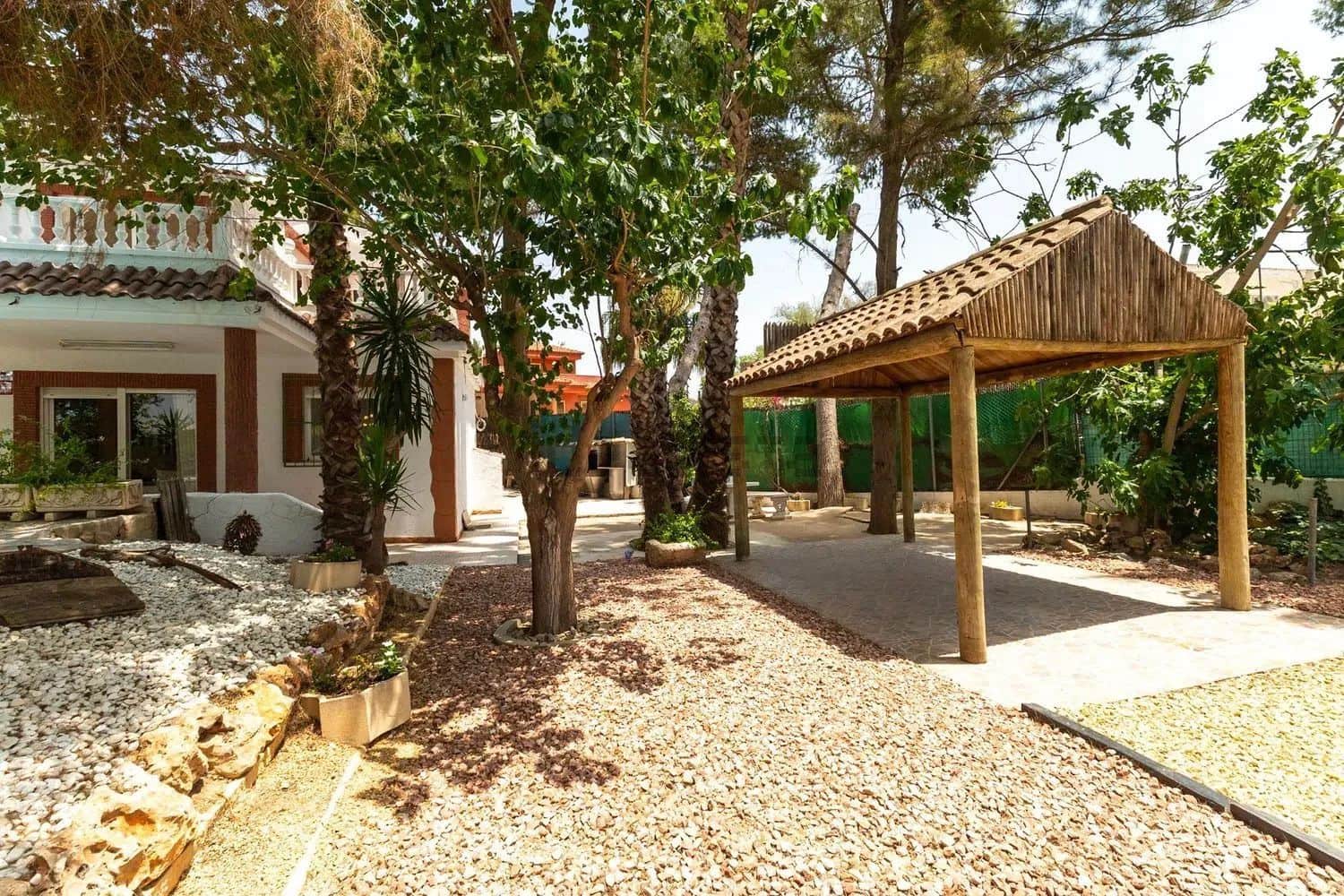 5 bedroom Villa for sale in Orihuela with pool garage - € 369,999 (Ref: 9346890)