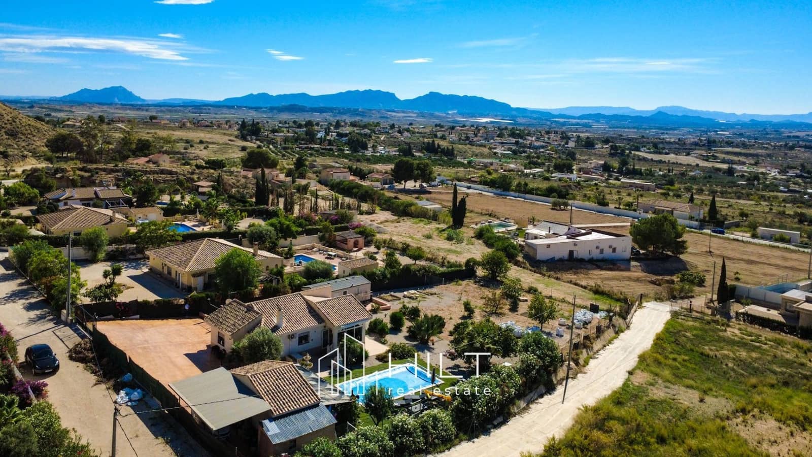 4 slaapkamer Villa te koop in Fortuna met zwembad garage - € 259.999 (Ref: 9353209)