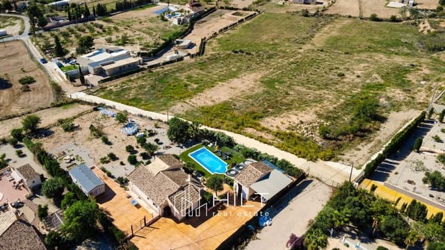 4 soverom Villa til salgs i Fortuna med svømmebasseng garasje - € 259 999 (Ref: 9353209)